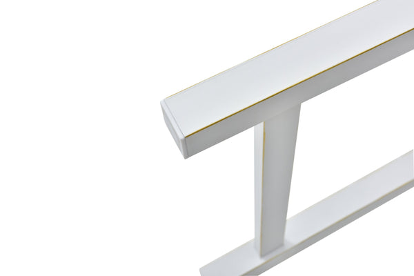 English Elm Outdoor Garden Patio Bench Cast Iron Alloy Steel Frame 3-Seat Floral Backrest Armrests White, Weather-Resistant Finish, Easy-Clean Durable Design for Yard Porch Balcony (Assembles Fast) W1117P155244