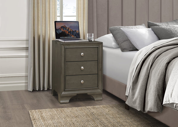 English Elm Gray Transitional 3-Drawer Nightstand with Dual USB Ports, Chrome Knobs, Okume Veneer Accent Table B011P172005