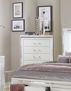English Elm White Metallic Finish Tamsin Glam 5-Drawer Chest with Mirrored Frame & Acrylic Pulls, Modern Bedroom Storage 90" B011P176905