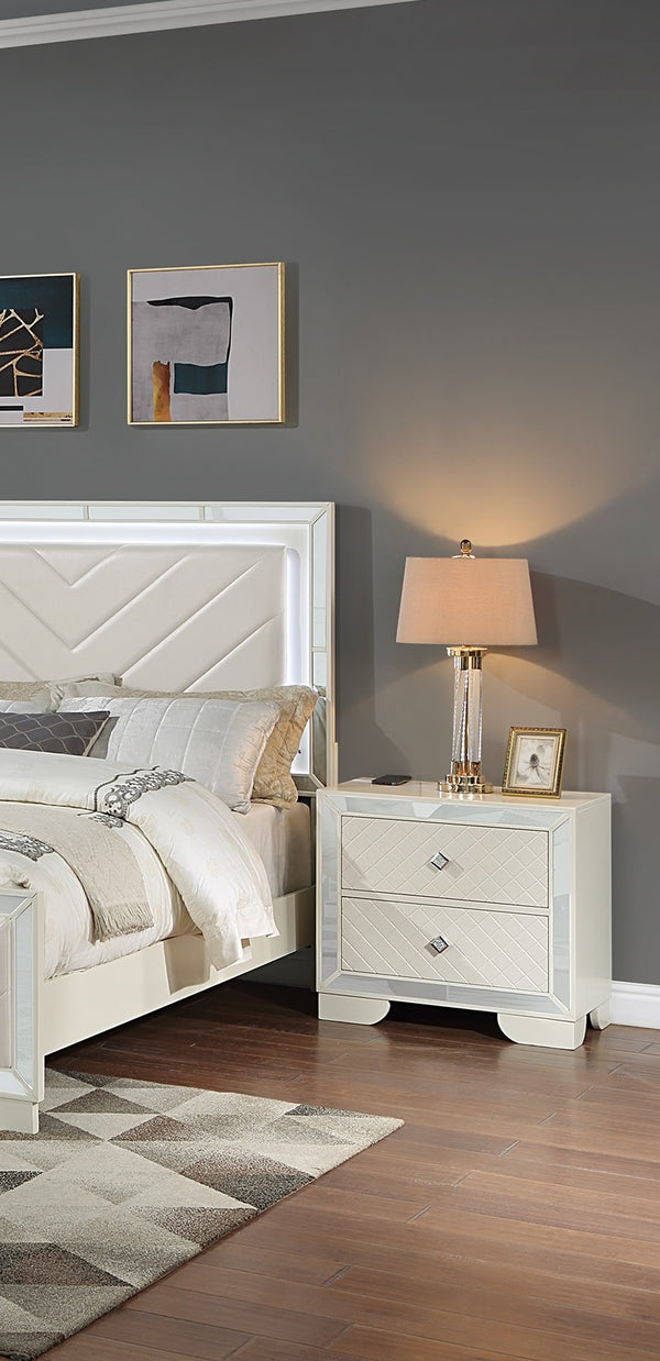 English Elm Classic Luxury Look Nightstand with Wireless Charging, Mirrored Frame, Diamond Drawer Design, Spacious Storage Cream 21 L x 31 W x 32 H B011P182673