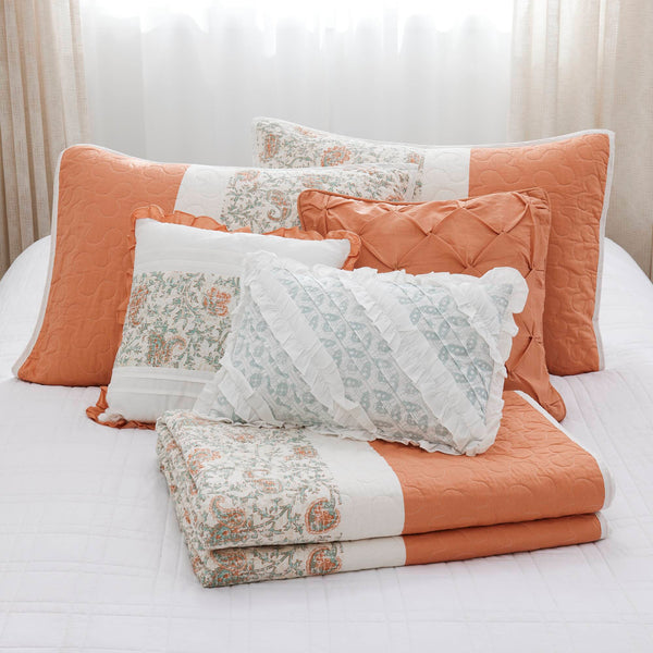 English Elm 6 Madison Park Dawn Cotton Percale Reversible Quilt Set with Paisley Pintuck, Lace Trim, Pillows, Full/Queen Coral 17.72 L x 22.83 W x 8.66 H B035129021
