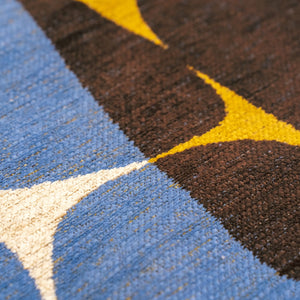 Louis de Poortere Gallery Collection Stones Low Pile Area Rug with Organic Pebble Pattern for Modern Interiors Sunny Blue 5'7 x 7'10 120251