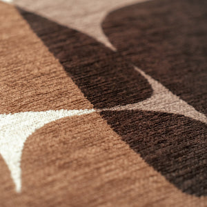 Louis de Poortere Gallery Collection Stones Low Pile Area Rug with Organic Pebble Pattern for Modern Interiors Cookie 4'7 x 6'7 120262