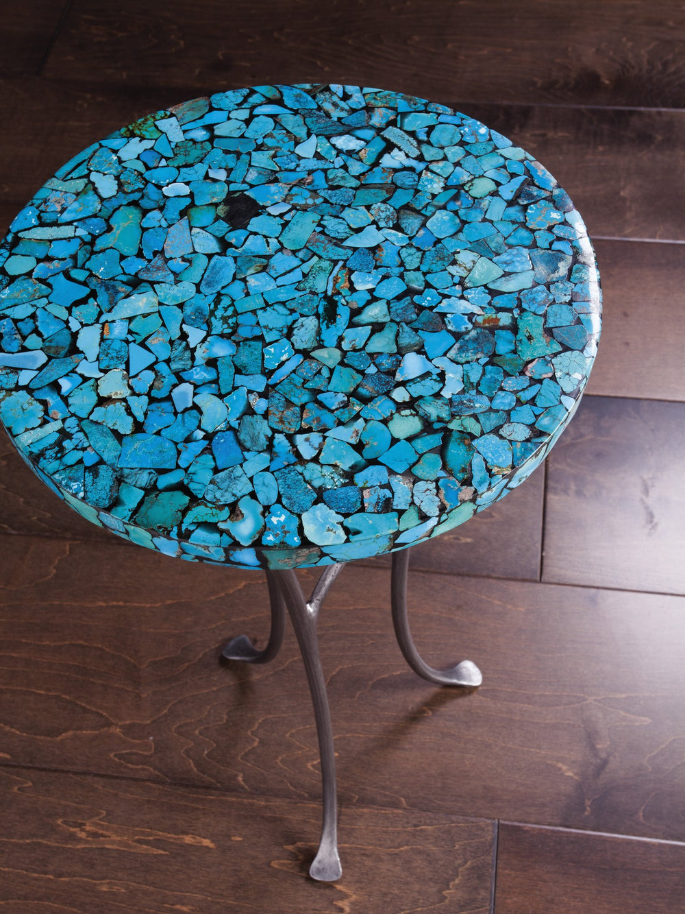 Lexington Artistica Home Isidora Turquoise Spot Table - Stunning Transitional Design With Unique Arizona Turquoise Finish Aquamarine Wood 2134-951