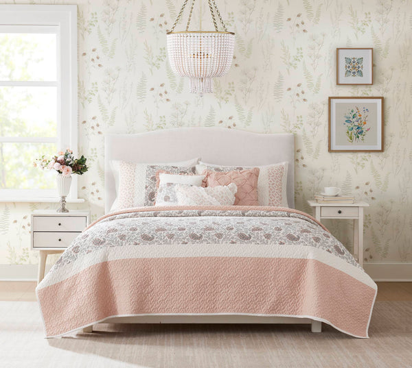 English Elm 6 Madison Park Dawn Cotton Percale Reversible Quilt Set with Paisley Pintuck Lace Trim King/Cal King Blush 17.72 L x 22.83 W x 8.66 H B035129024
