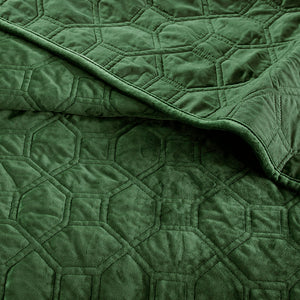 JLA Home Madison Park - 3 Velvet Quilt Set with Plush Polyester Velvet, Geometric Stitching, Antimicrobial Finish for Cozy Beds Green MP13-6467