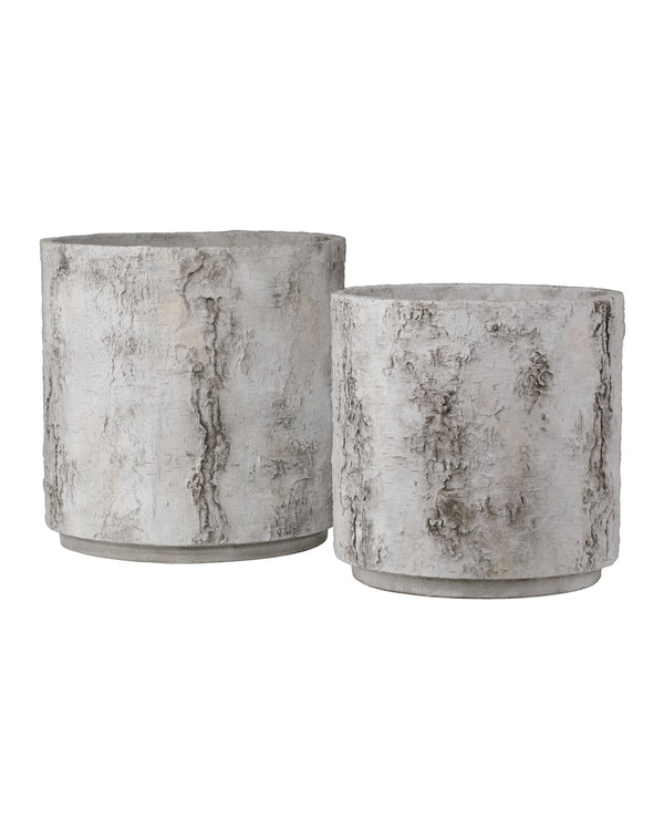 Currey & Company Faux Birch Bark Fiber Cement Planter with Raised Veining for Indoor or Patio Use 2200-0054