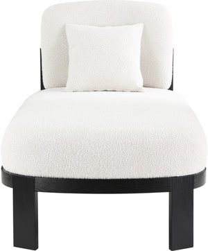 Maybourne Cream Boucle Fabric Chaise/Bench 22016Cream Meridian Furniture