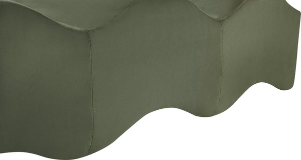 Meridian Furniture Wave Sculptural Curved Velvet Upholstered Bench for Bedroom Entryway or Living Room Accent Green 22092Green
