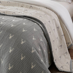 English Elm 3 Luxe Matelassé Coverlet Set Full/Queen with Two Standard Shams – Lightweight Polyester, Textured Elegance Grey 18.7 L x 14.76 W x 5.32 H B035P366540