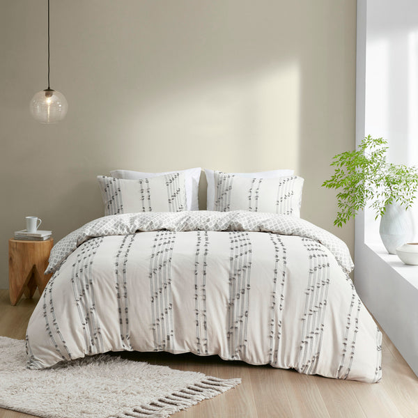 English Elm King/Cal King Kara Cotton Jacquard Duvet Cover Set — OEKO-TEX Eco-Friendly Striped & Diamond Bedding, Button Closure, Tie Corners, Easy Care Ivory 11.81 L x 9.84 W x 6.3 H B03596506