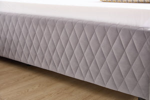 English Elm Upholstered Velvet Daybed with Pull Out Trundle Diamond Tufted Guest Bedroom Sofa Grey W1361S00067