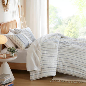 JLA Home INK+IVY - Cotton Imani Duvet Cover Mini Set with Tufted Chenille Geometric Print, Breathable OEKO-TEX Safe White/Navy II12-1276