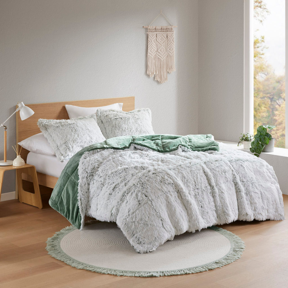 JLA Home Intelligent Design - Shaggy Plush Faux Fur Comforter Mini Set — Cloudlike Long-Fur Texture, Soft Reversible Warmth Green/White ID10-2438