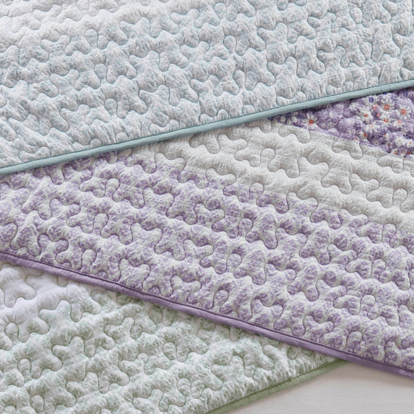 English Elm 4 PCS Full/Queen Seersucker Quilt Set with Throw Pillow – Lightweight Microfiber, Lace Detail, Hypoallergenic B035P366536