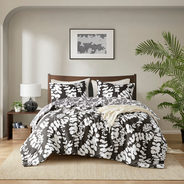 JLA Home Comfort Spaces - Floral Reversible Microfiber Comforter Set — Lightweight, Plush All-Season Warmth with Two-Sided Prints Black AM10-0080