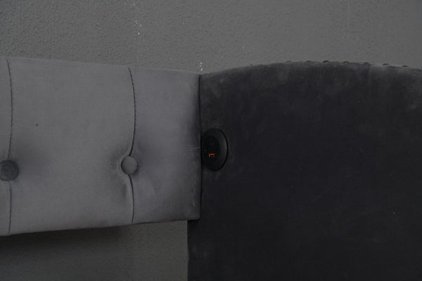 English Elm Upholstered Velvet Daybed Twin with 3 Storage Drawers, 500lb Capacity, No Box Spring Needed W1670P255474