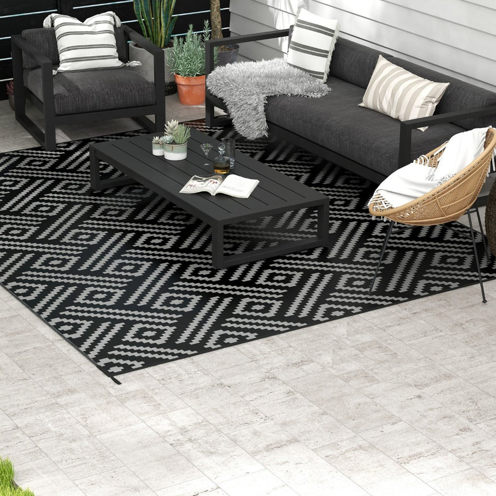English Elm Outsunny Reversible Polypropylene Outdoor Rug Geometric Flatweave Mat with Carry Bag W2225P174550