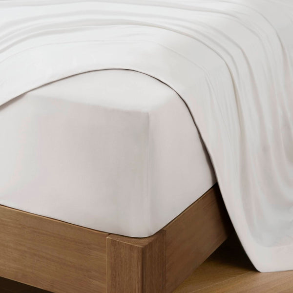 English Elm 4-piece Cal King Stretch Jersey Sheet Set Moisture Wicking Cooling Nylon Spandex Blend White B035P437415
