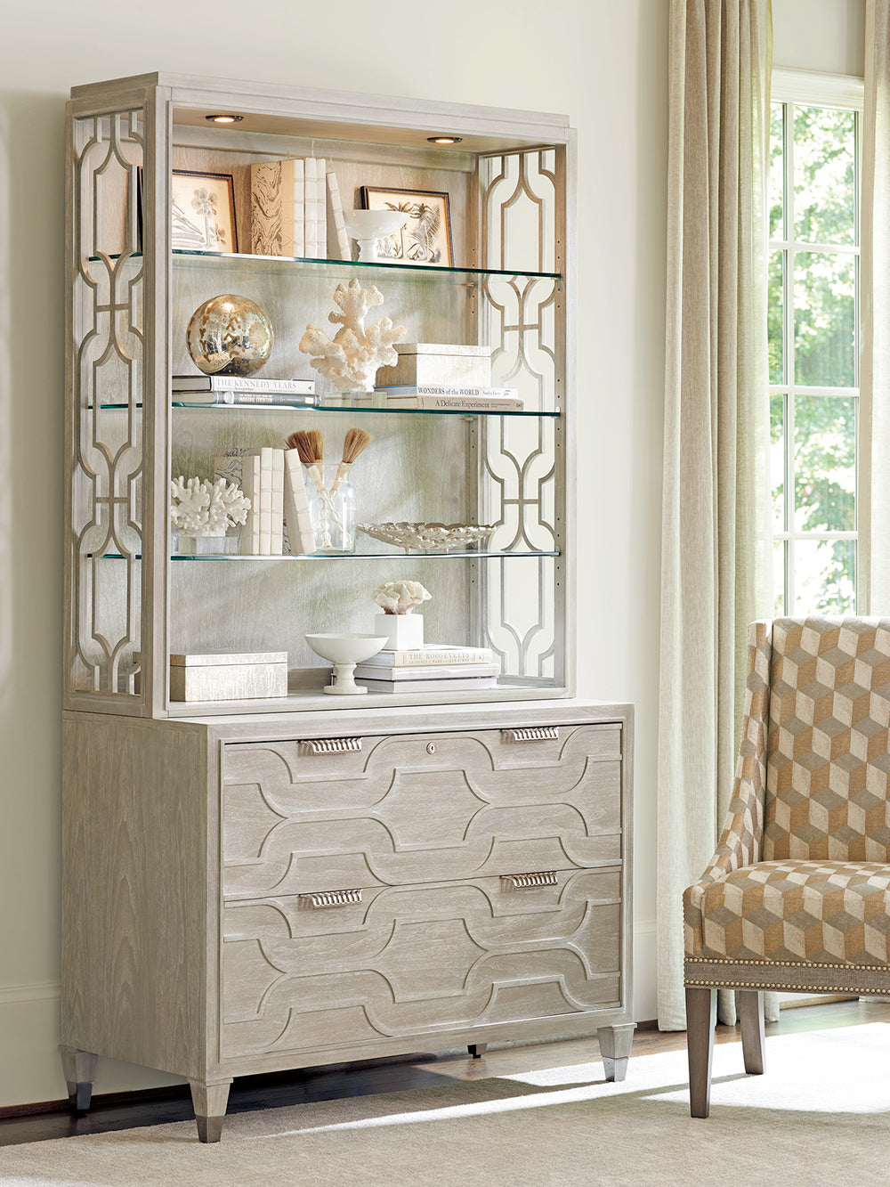 Lexington Sligh Octavia Deck Unit - Contemporary Fretwork Design With Led Lighting & Glass Shelves For Stylish Living Aspen Wood 250-441