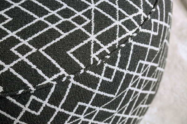 English Elm Contemporary Round Upholstery Ottoman With Elegant Welt Trim - Versatile Black And Ivory Accent Piece B2741P356313