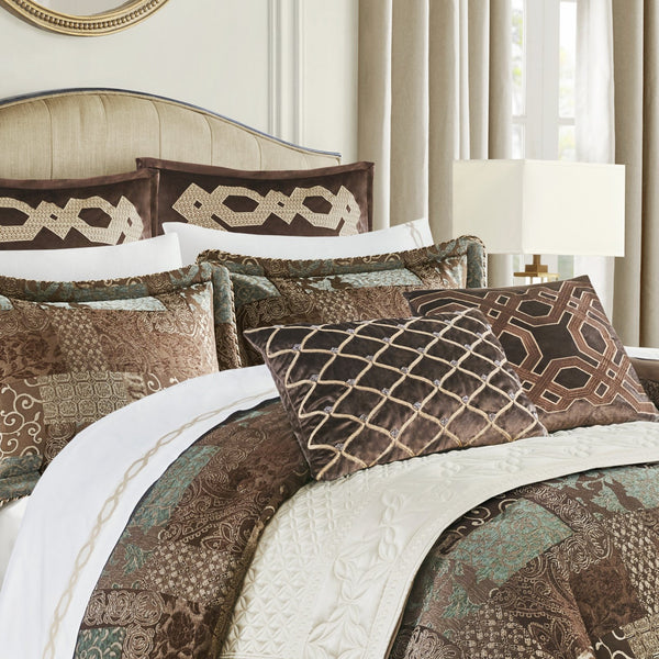 English Elm 4 Piece Comforter Set Cal King Patchwork Jacquard Chenille Warm Elegant Textured Bedding Ensemble Multicolor 21.25 L x 22.5 W x 12 H B035P148265