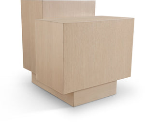 Meridian Furniture Mateo Art Deco End Table with Oak Veneer Staggered Multi-tier Design for Living Rooms Natural 256Natural-ET