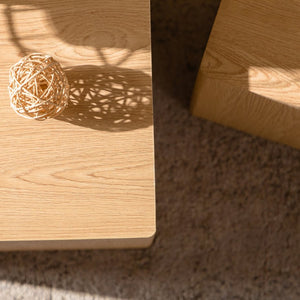 English Elm Set of 2 Cube Nesting Tables Mdf Wood Grain Finish Compact Modern Living Room Accent W3158P395510