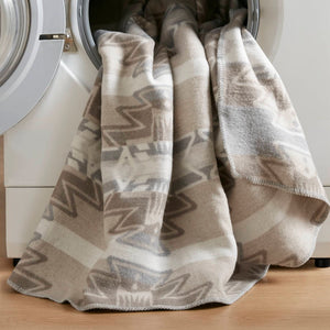 English Elm 1-piece King Jacquard Cotton Blend Blanket Aztec Woven Soft Breathable Bedroom Layer Multi B035P437492
