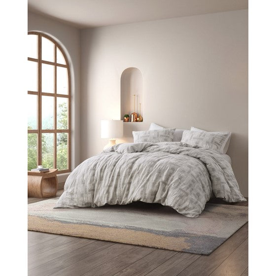 English Elm 3 Piece Oversized Comforter Set Full/Queen - Cotton Blend Face, Plush Polyester Fill, Hotel-Style Cozy Ivory 12.6 L x 10.63 W x 9.45 H B035P280385