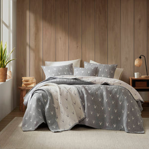 English Elm 3 Luxe Matelassé Coverlet Set Full/Queen with Two Standard Shams – Lightweight Polyester, Textured Elegance Grey 18.7 L x 14.76 W x 5.32 H B035P366540