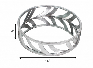 Homeroots 14" Silver Round Metal Geometric Vanity Tray   274455