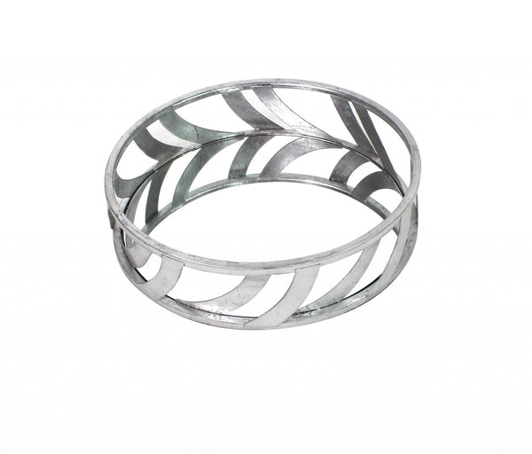 Homeroots 14" Silver Round Metal Geometric Vanity Tray   274455