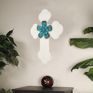 Homeroots 24" X 16" X 1" White Cross Wall Decor White Wood 274570
