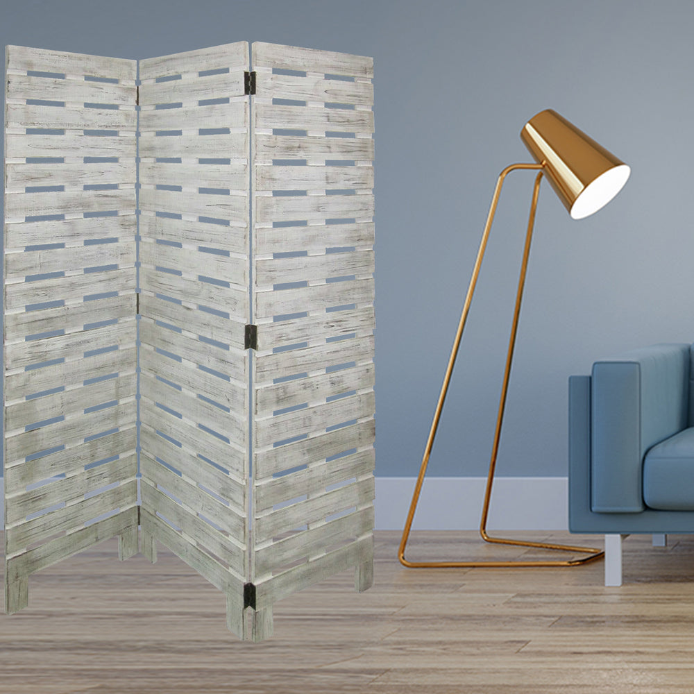 Homeroots 63 X 72 White Wood Garden  Screen  Wood 274697