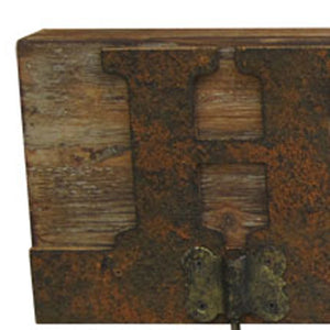 Homeroots 20" X 23" X 5" Brown Wooden  Plaque  Wood 274828