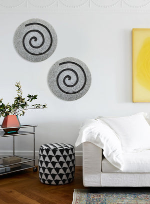 Homeroots 19" X 19" X 2" Gray Round Modern Spiral Wall Art  Sandstone 274932