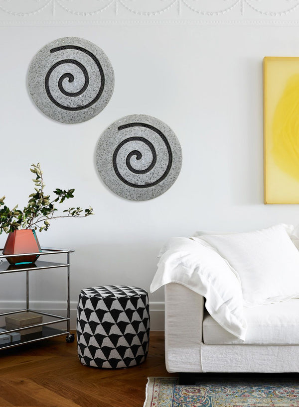 Homeroots 19" X 19" X 2" Gray Round Modern Spiral Wall Art  Sandstone 274932