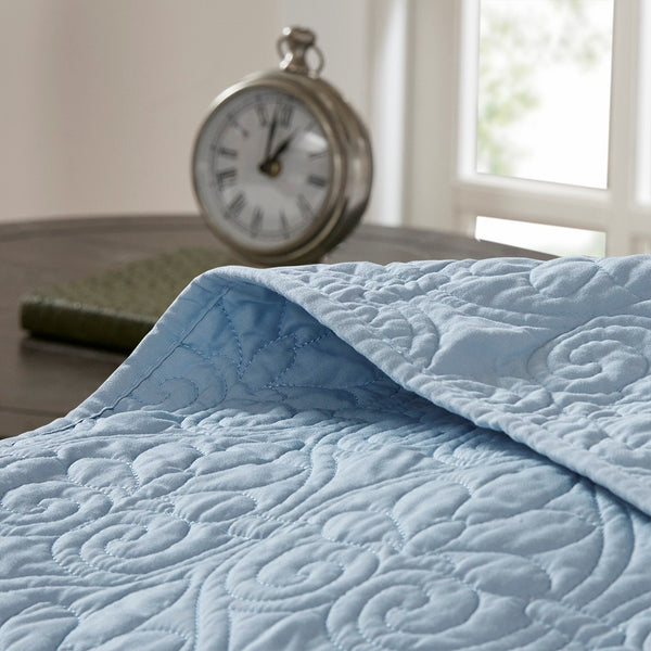 English Elm Reversible Madison Park Quebec Quilt Set Full/Queen with Prewashed Cotton Fill, Antimicrobial Freshness, Textured Cottage Style Blue 17.72 L x 15.35 W x 7.09 H B03597481