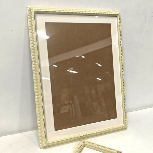 English Elm 18x24 Solid Wood Picture Frame with Replaceable Canvas, Acrylic Glass, Sturdy Backboard for Elegant Wall Decor White T3976P383243