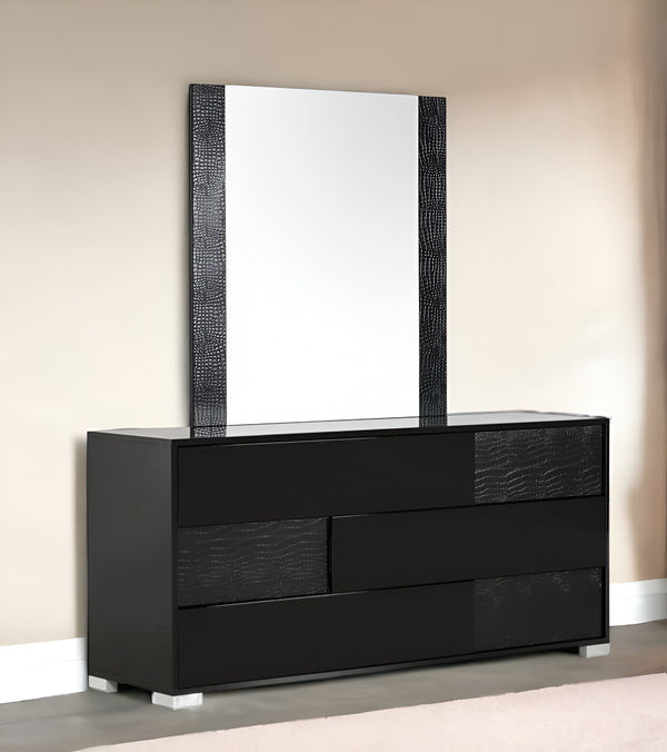 Homeroots 41" Black Mdf And Glass Mirror Black Mdf 282548