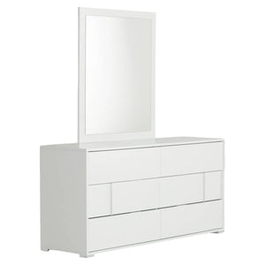 Homeroots 41" White Mdf And Glass Mirror White Mdf 282549