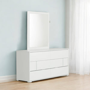 Homeroots 41" White Mdf And Glass Mirror White Mdf 282549