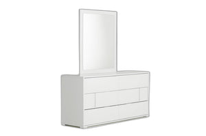 Homeroots 61" White Six Drawer Double Dresser  Manufactured Wood 282629