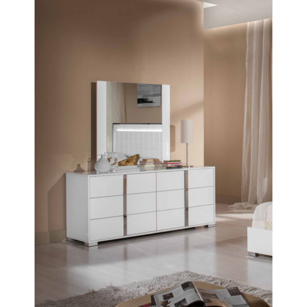 Homeroots Minimalist White 6 Drawer Dresser  Manufactured Wood 282678