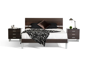 Homeroots 21" Wenge Veneer  Mdf  And Steel Nightstand   283030