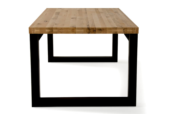 Homeroots 30" Aged Oak Wood And Metal Dining Table  Metal 283074