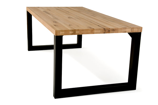 Homeroots 30" Aged Oak Wood And Metal Dining Table  Metal 283074