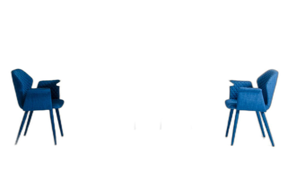 Homeroots 30" White Glass And Metal Dining Table  Glass 283098