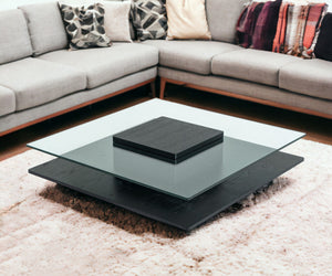 Homeroots 14" Oak Mdf  Glass  And Veneer Coffee Table   283452